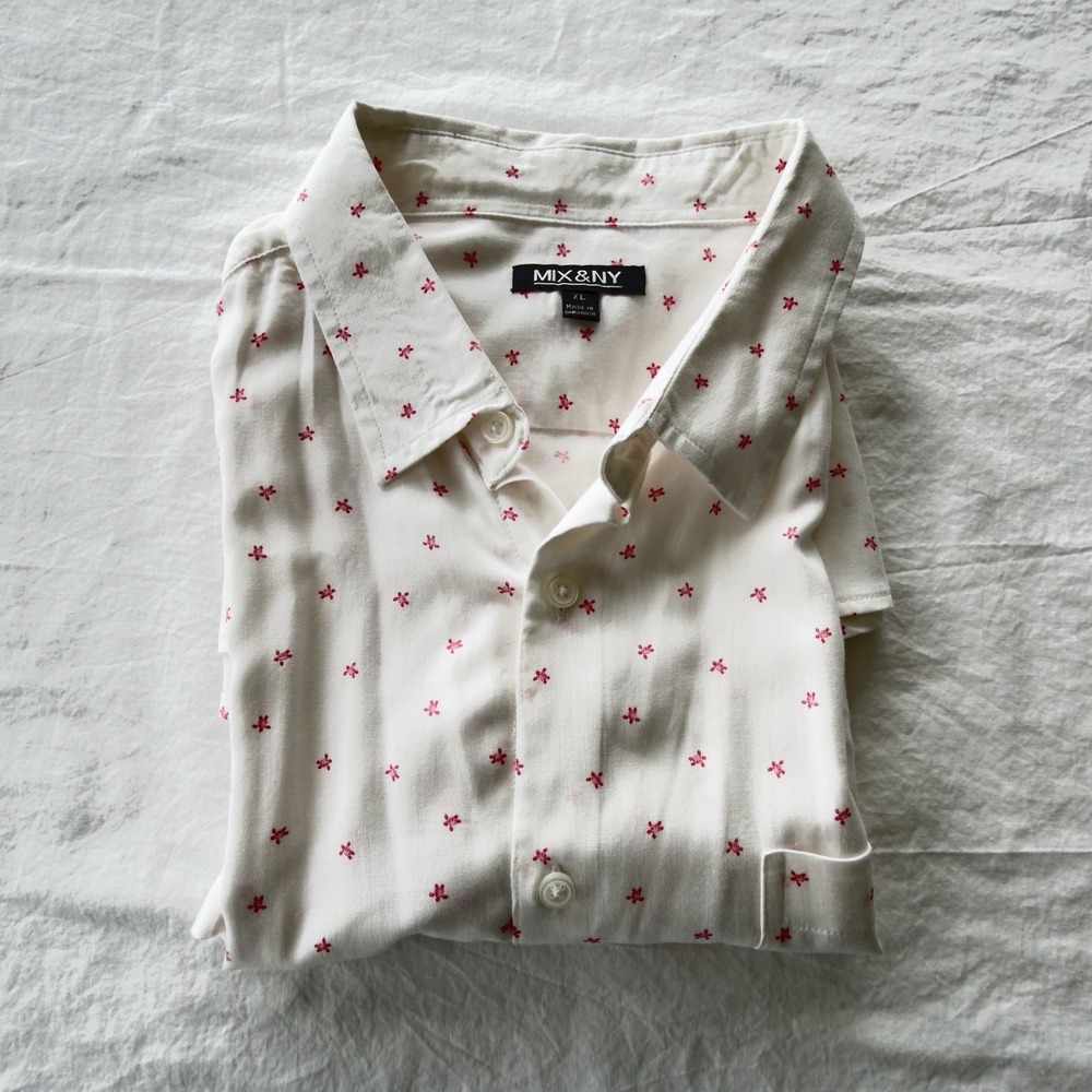 Mix & NY, White men's Short Sleeve Button Up Size XL - Small Pink Turtles